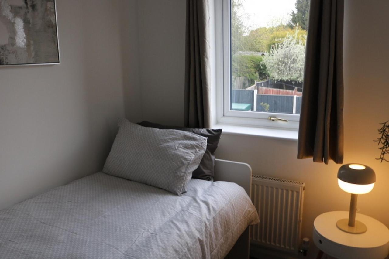 Villa Charming 2 Bed House - Family Friendly à Nottingham Extérieur photo